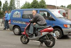 2011, FIETSEN, Kermis, MANNEN, Opbouw, RIJWIELEN, Tilburg