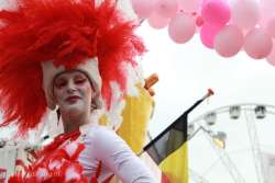 2011, TRAVESTIE, Tilburgse kermis, roze maandag